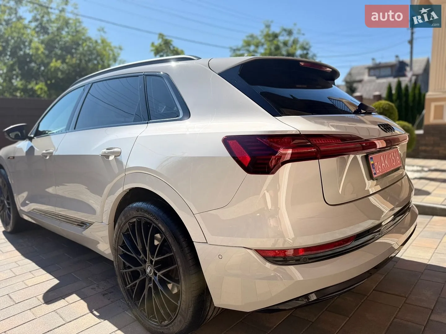 2019 Audi e-tron - мініатюра 18