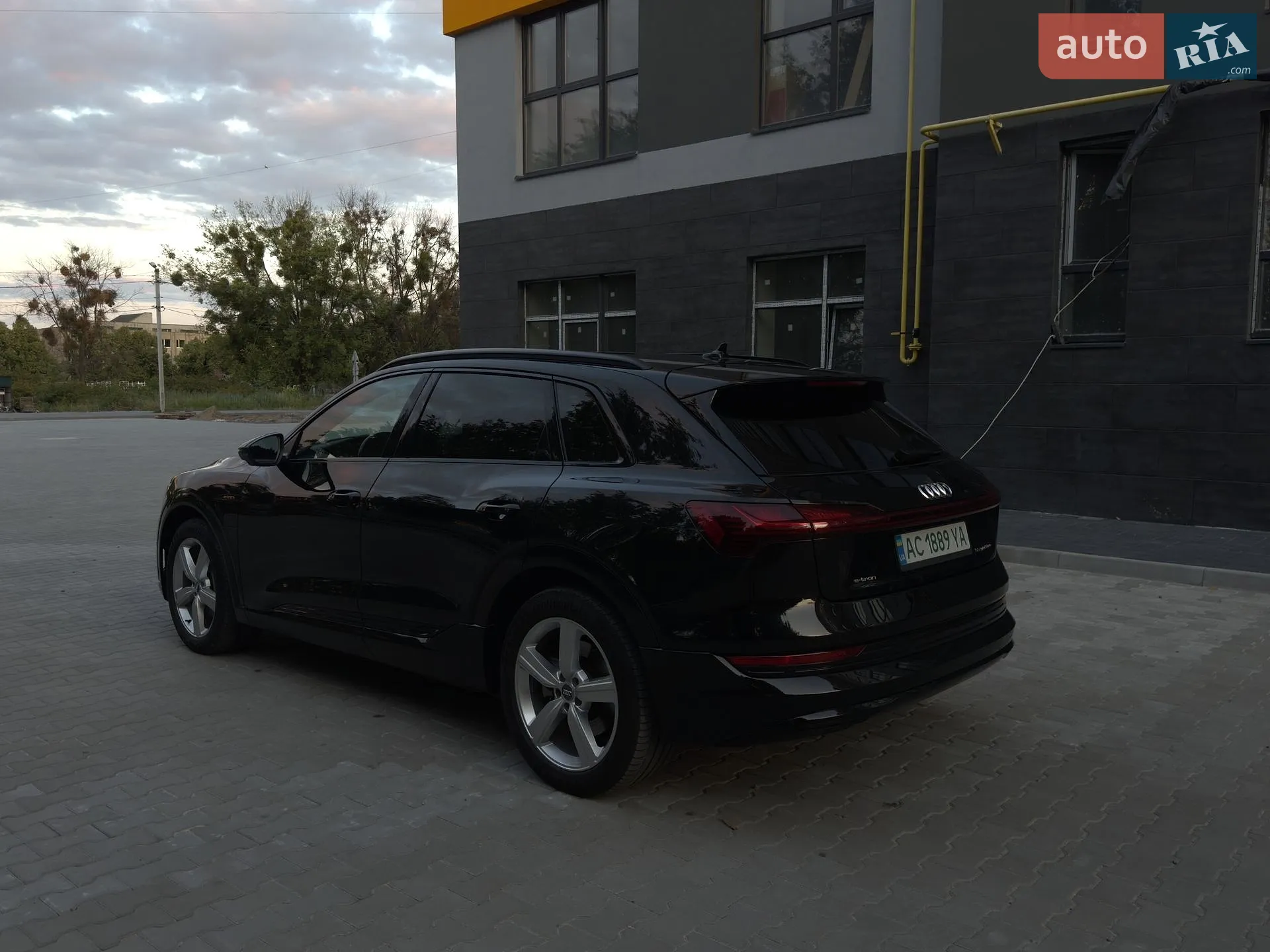 2019 Audi e-tron - мініатюра 4