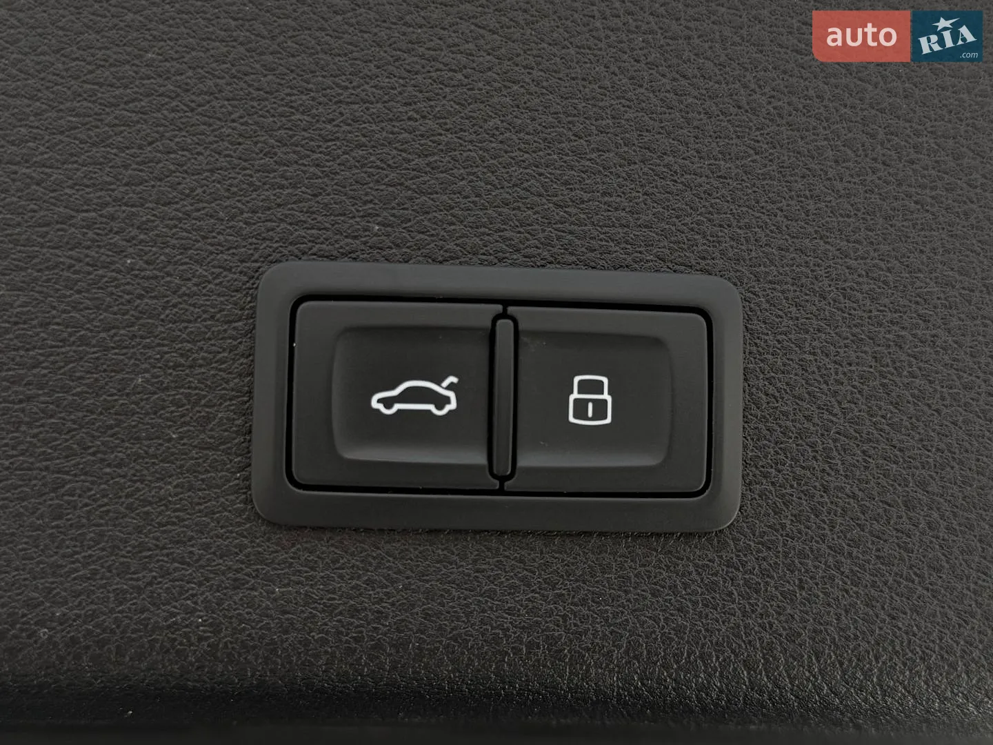 2020 Audi e-tron - мініатюра 13
