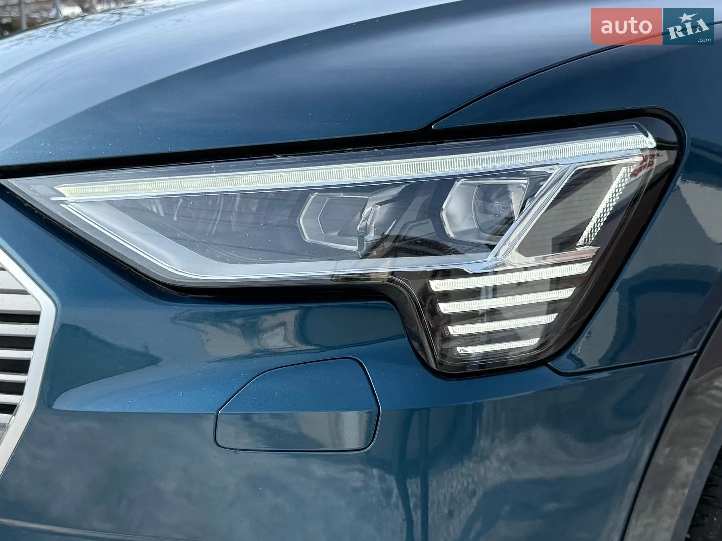 2020 Audi e-tron - мініатюра 27