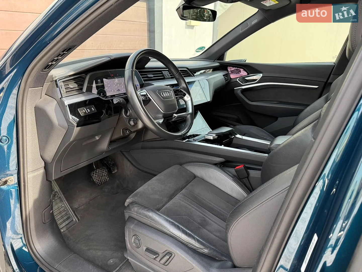 2020 Audi e-tron - мініатюра 44