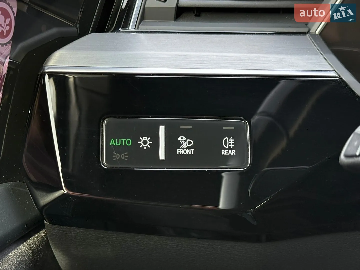 2020 Audi e-tron - мініатюра 50