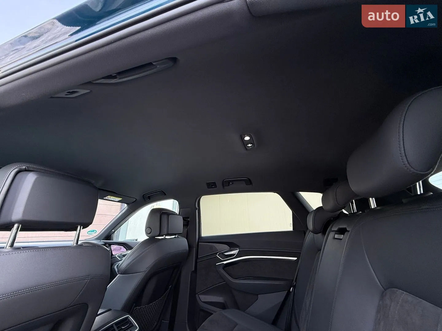 2020 Audi e-tron - мініатюра 106