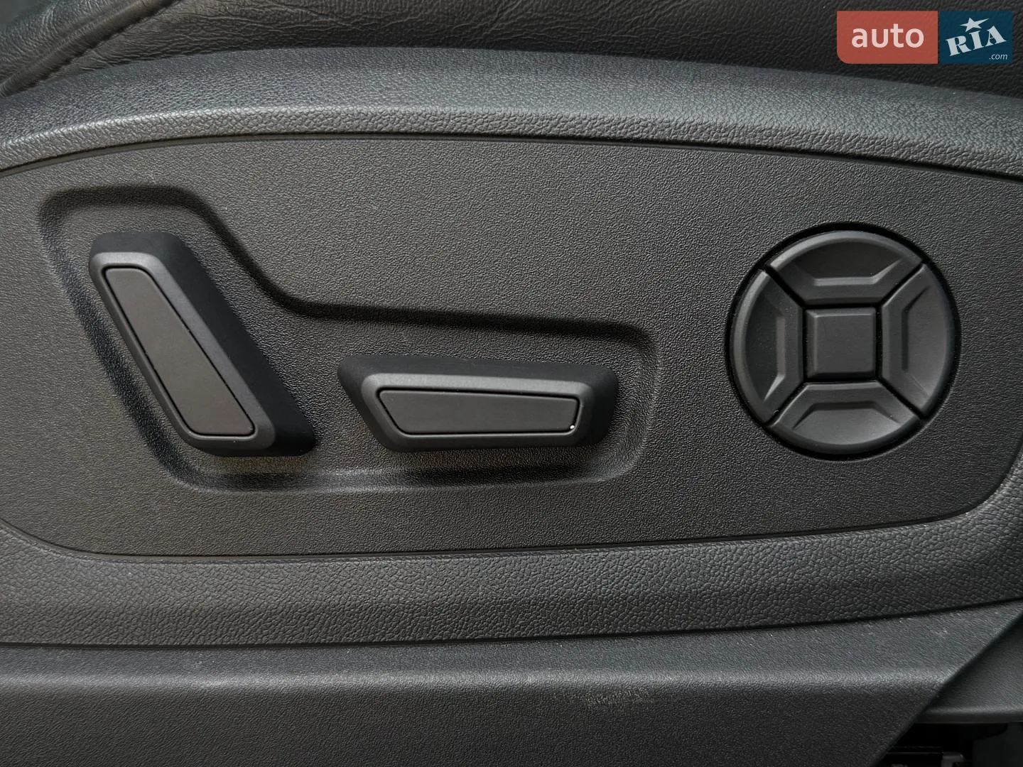 2020 Audi e-tron - мініатюра 121