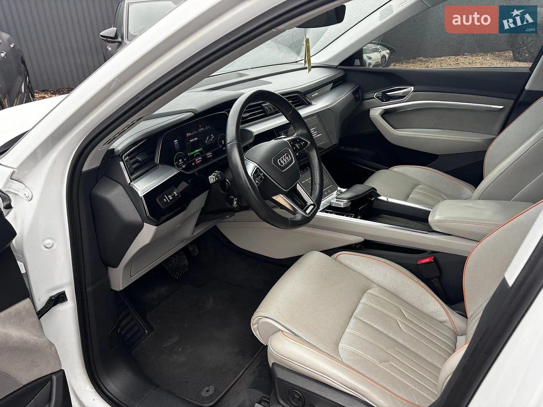 2021 Audi e-tron - мініатюра 19