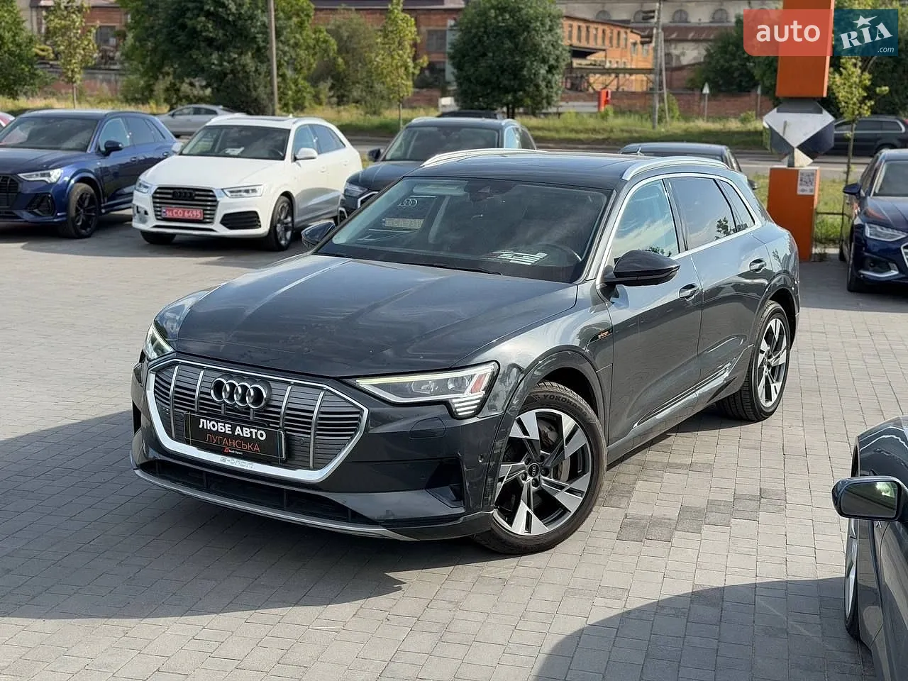2020 Audi e-tron - фото 1