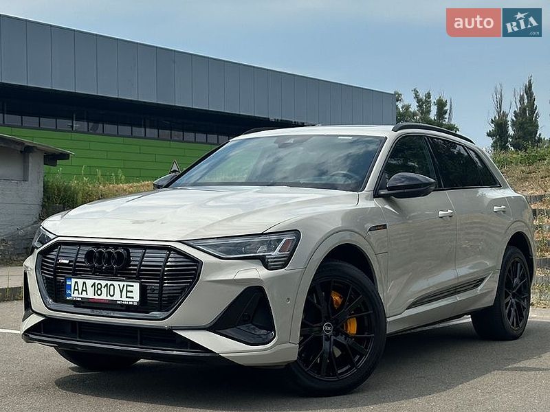 Audi e-tron 2021