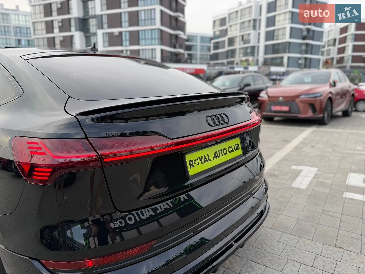 2021 Audi e-tron - мініатюра 28