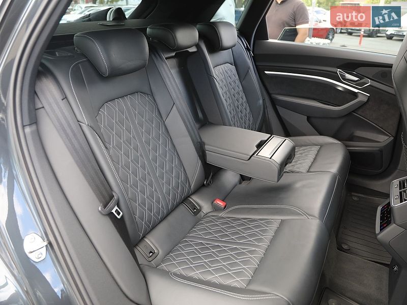Позашляховик / Кросовер Audi e-tron 2019 в Харкові