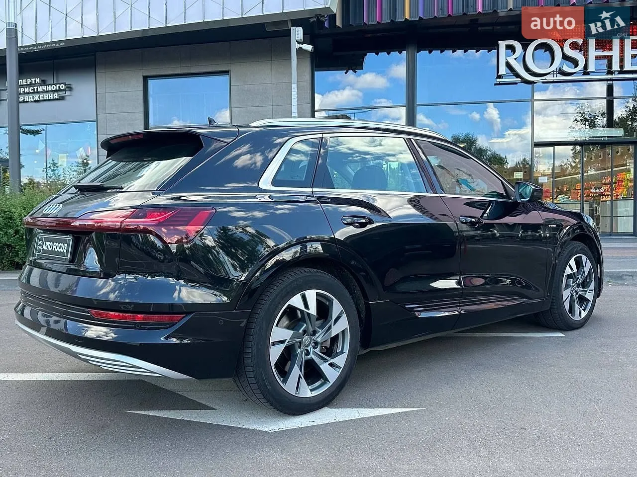 2019 Audi e-tron - мініатюра 7