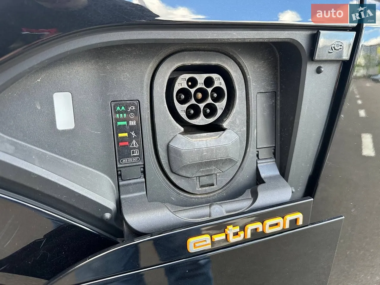 2019 Audi e-tron - мініатюра 32