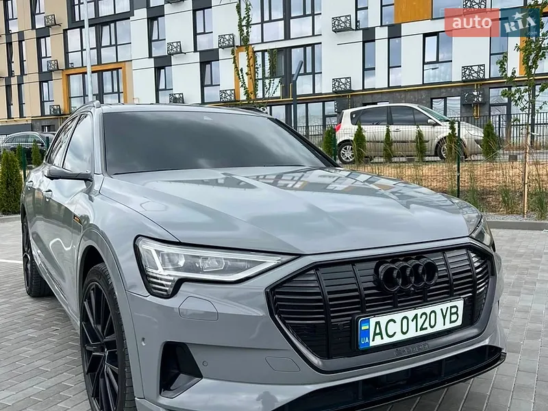 Audi e-tron 2019