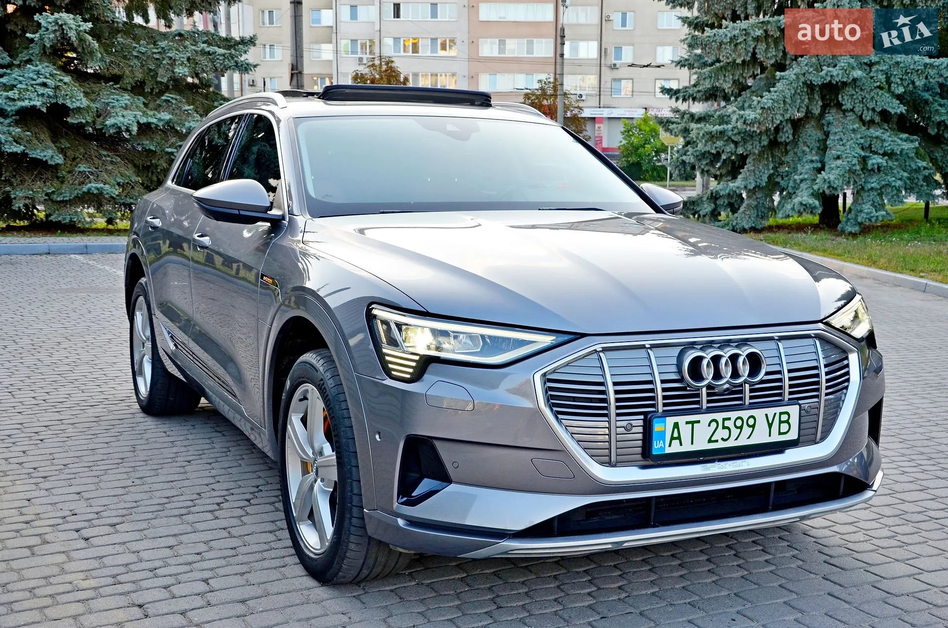 2020 Audi e-tron - мініатюра 4