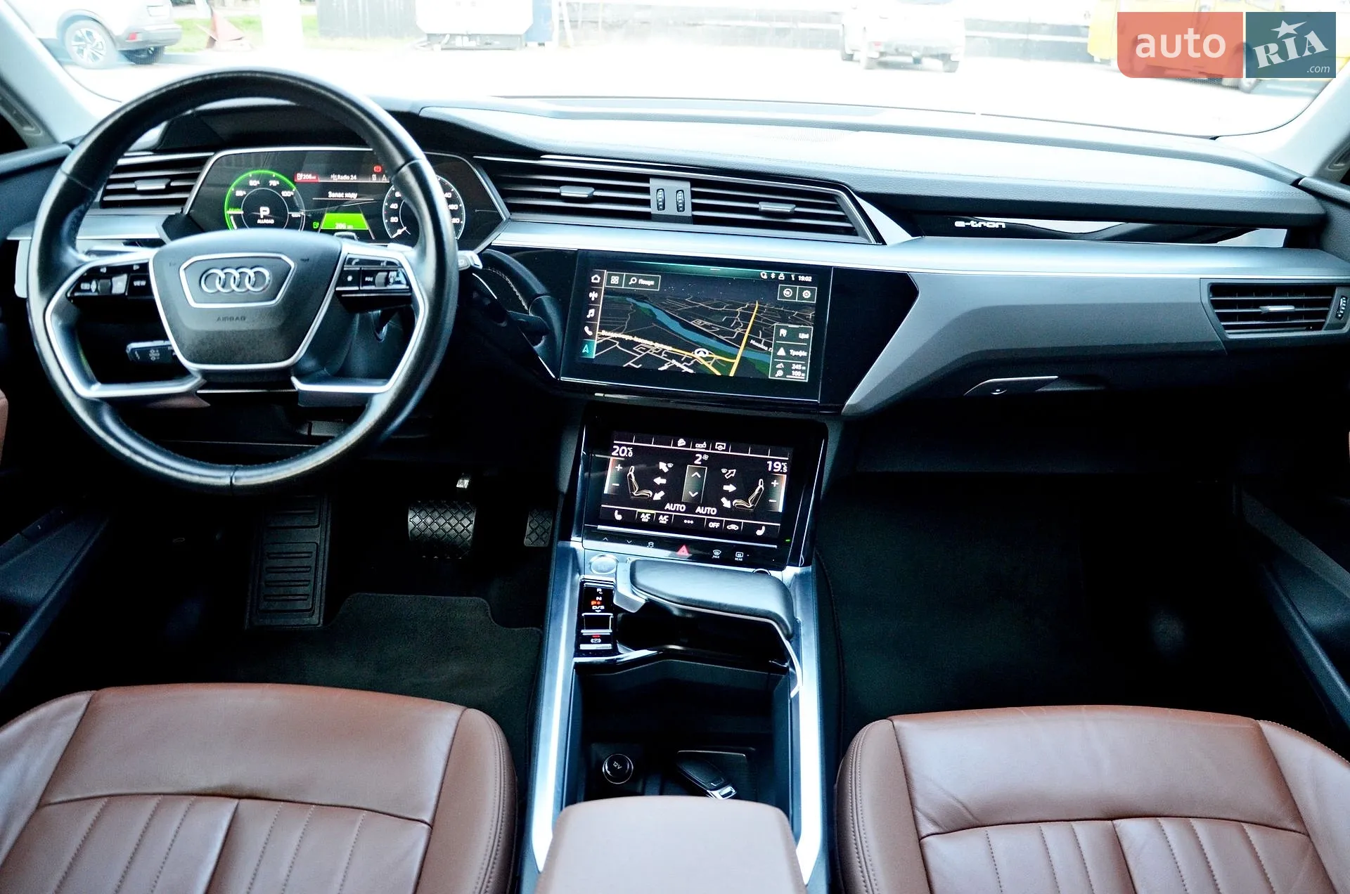 2020 Audi e-tron - мініатюра 14