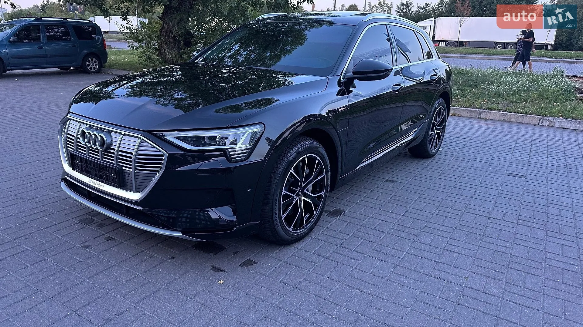 2019 Audi e-tron - мініатюра 10