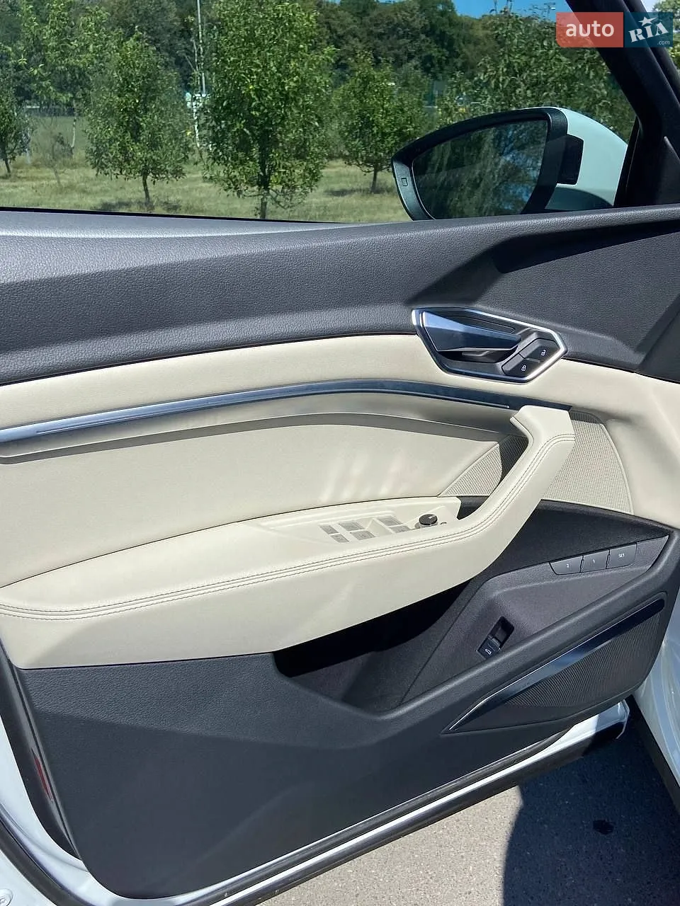 2023 Audi e-tron - мініатюра 30