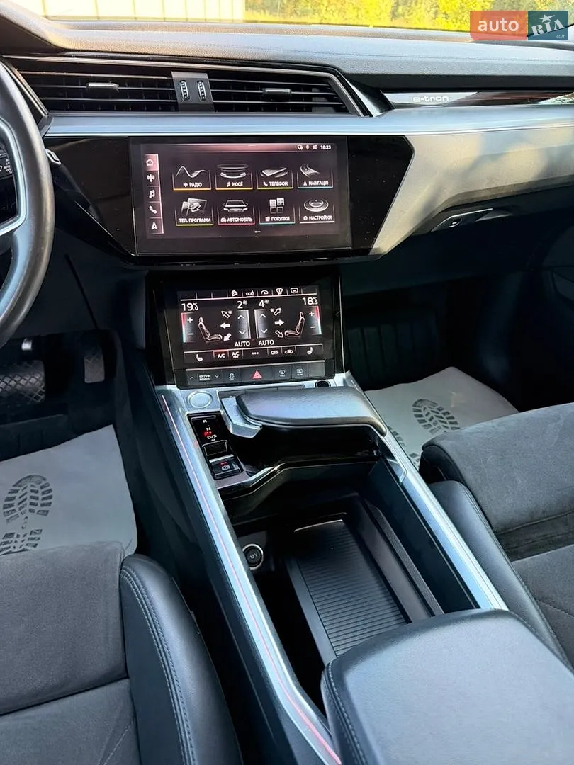 2019 Audi e-tron - мініатюра 30