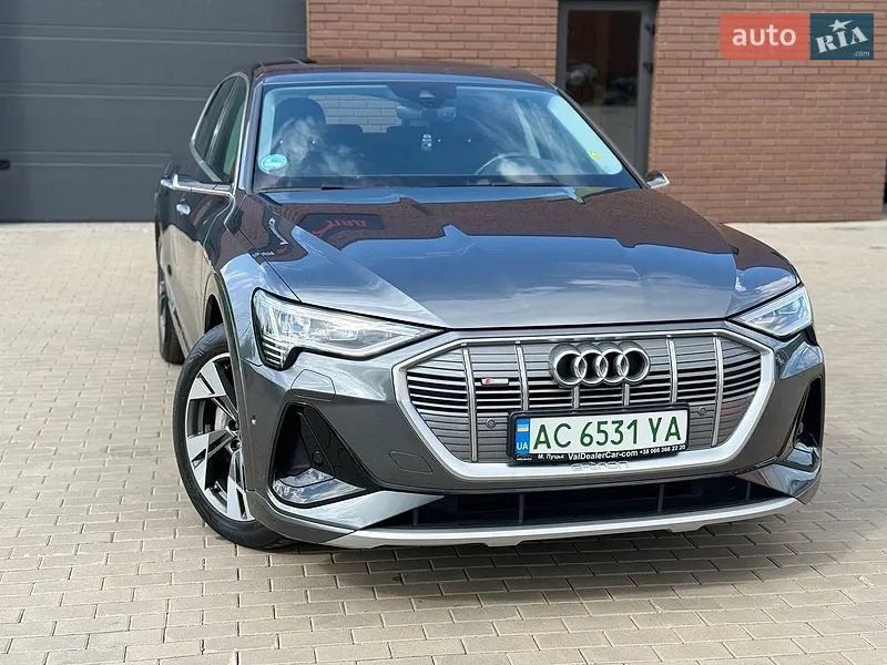 Audi e-tron 2021