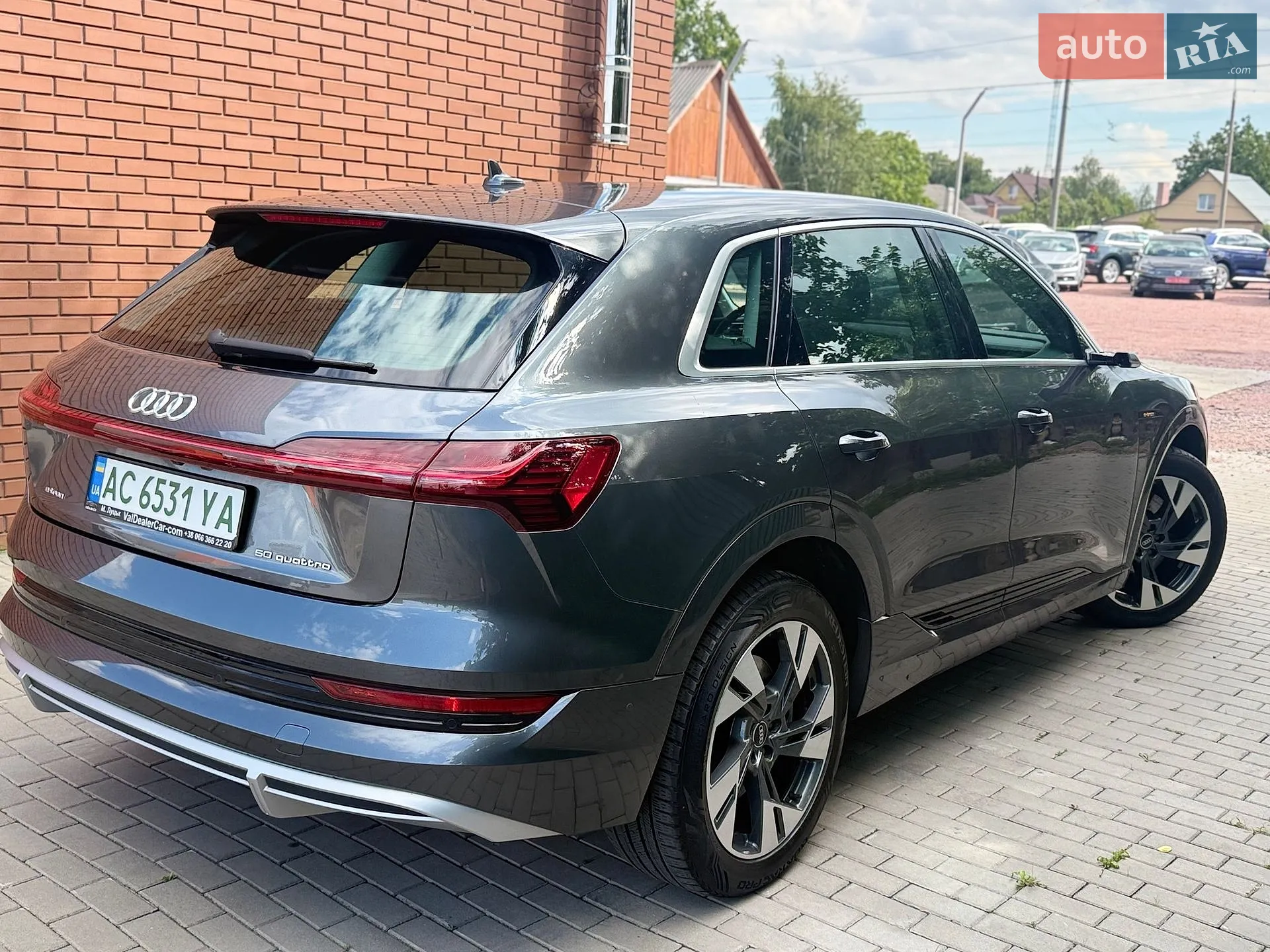 2021 Audi e-tron - мініатюра 10