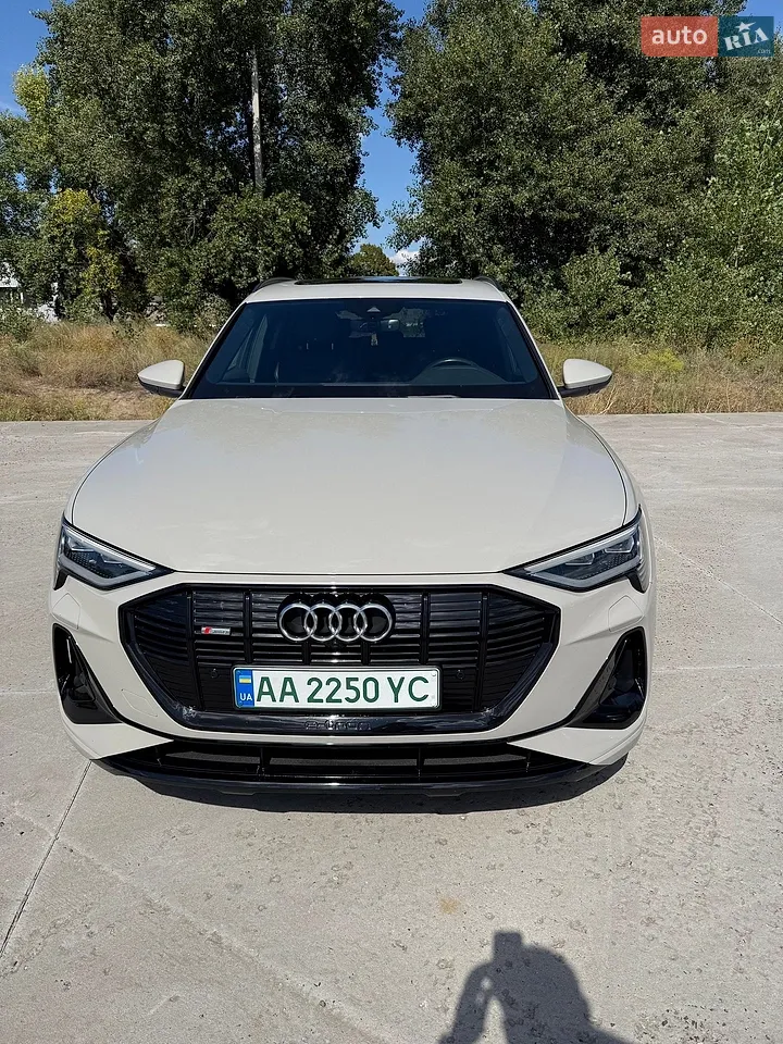 2021 Audi e-tron - мініатюра 18