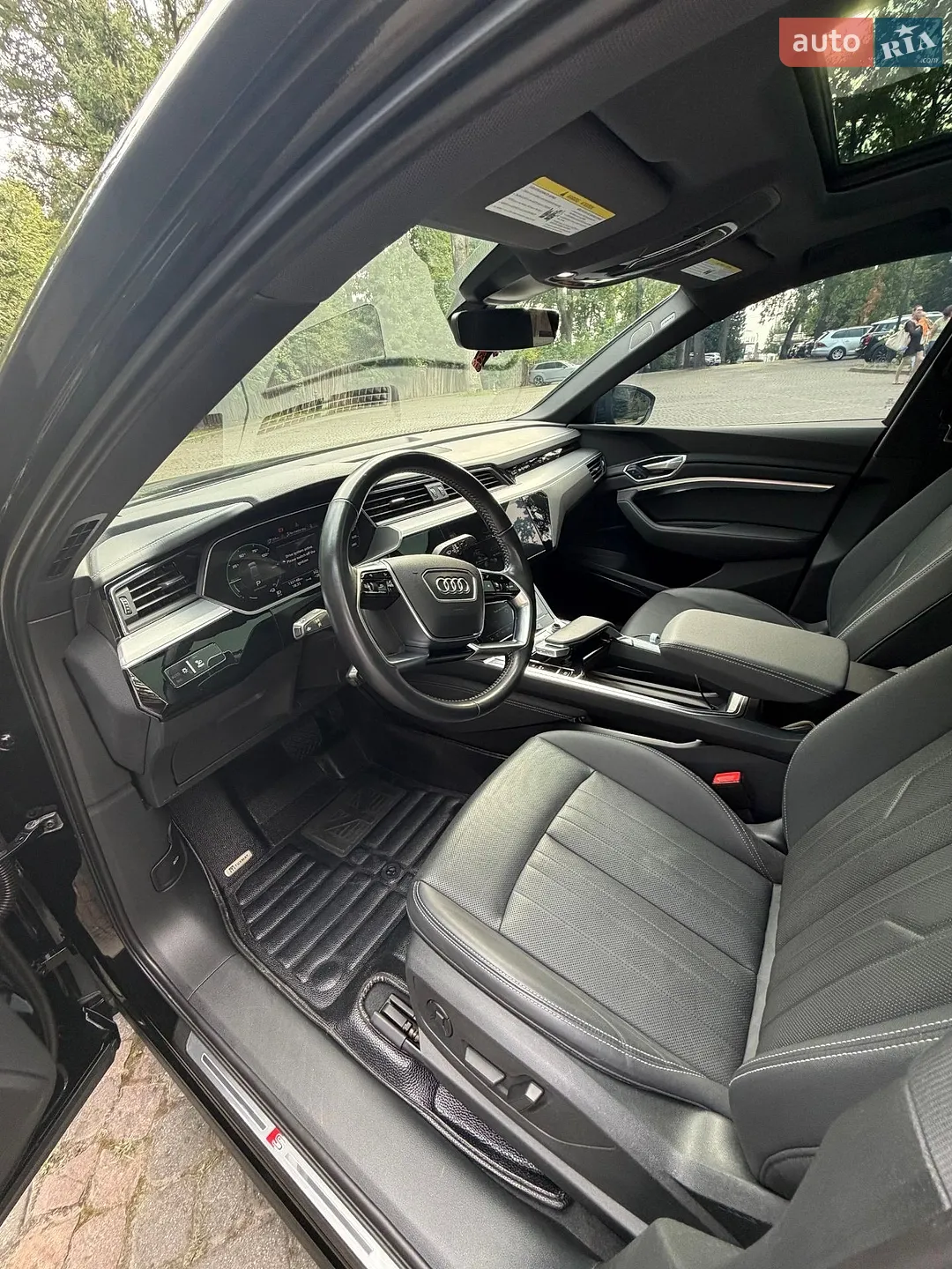 2020 Audi e-tron - мініатюра 10
