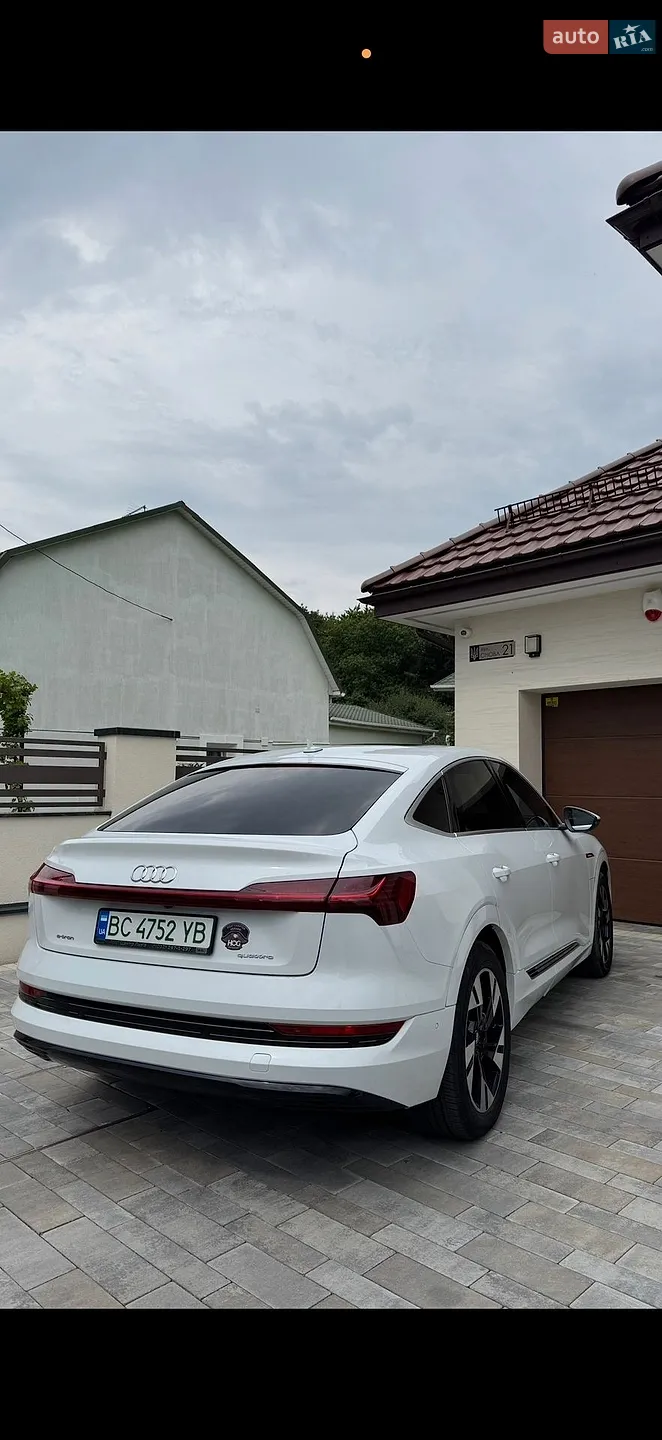 2020 Audi e-tron - мініатюра 2