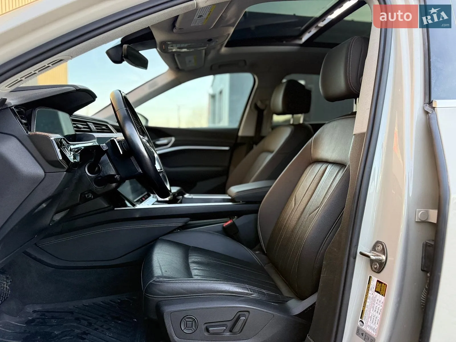 2019 Audi e-tron - мініатюра 29