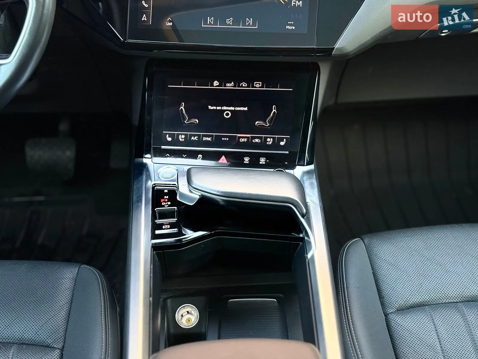 2019 Audi e-tron - мініатюра 42