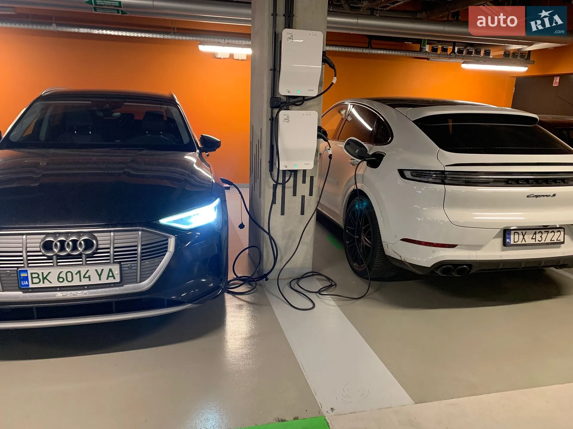2021 Audi e-tron - мініатюра 12