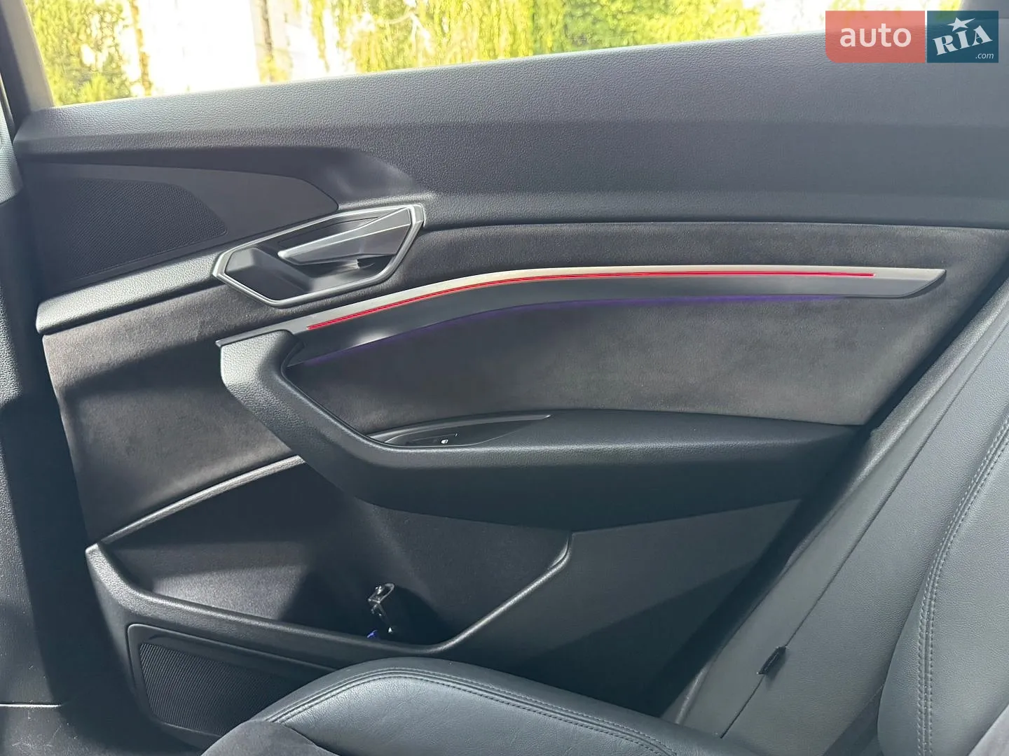 2019 Audi e-tron - мініатюра 33