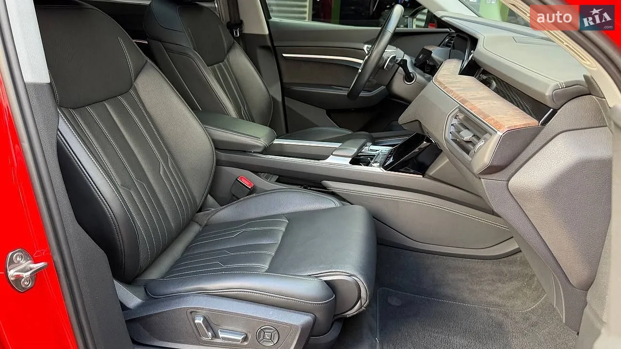 2019 Audi e-tron - мініатюра 16