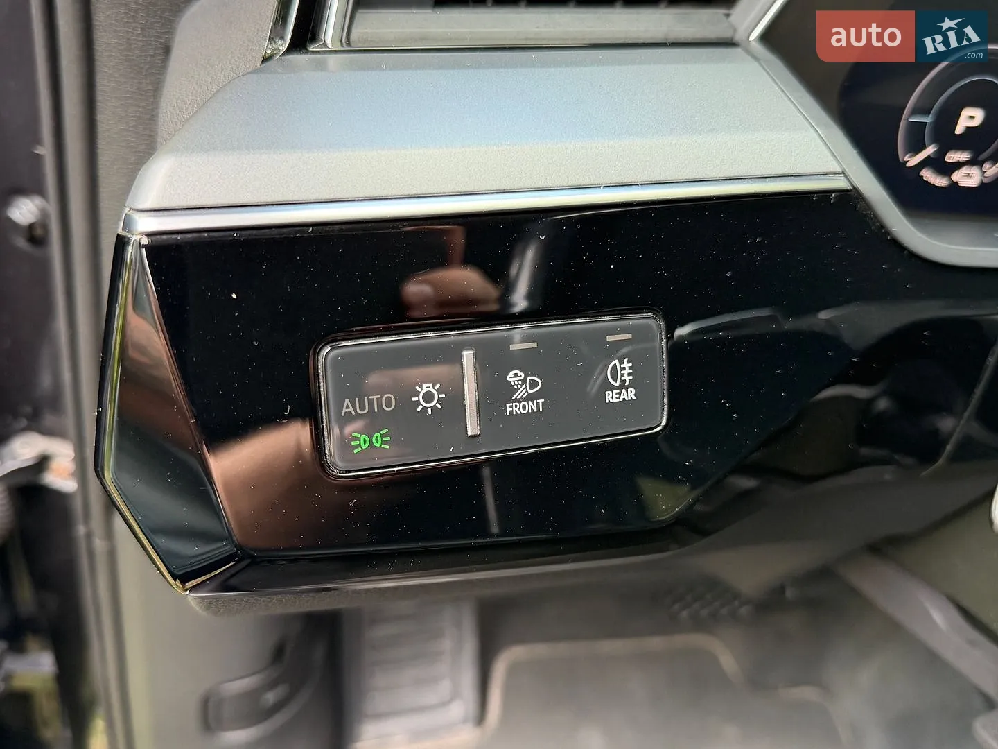 2019 Audi e-tron - мініатюра 27