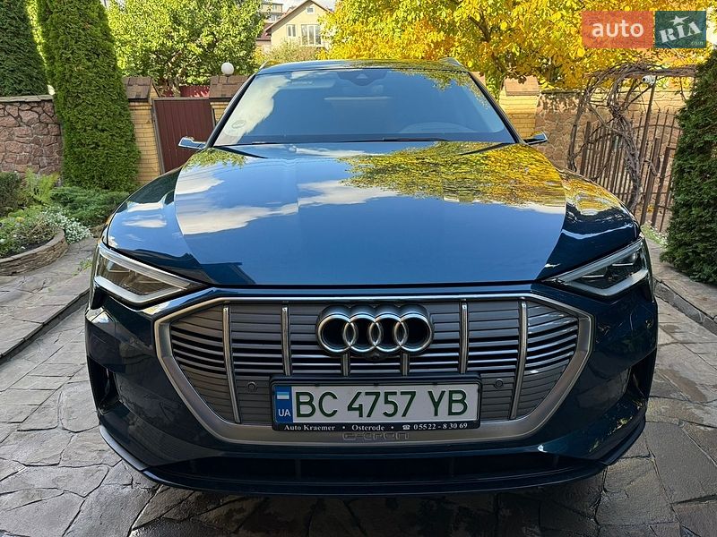 Внедорожник / Кроссовер Audi e-tron 2019 в Киеве
