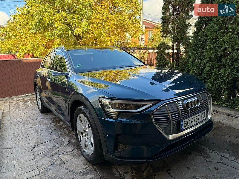 Внедорожник / Кроссовер Audi e-tron 2019 в Киеве