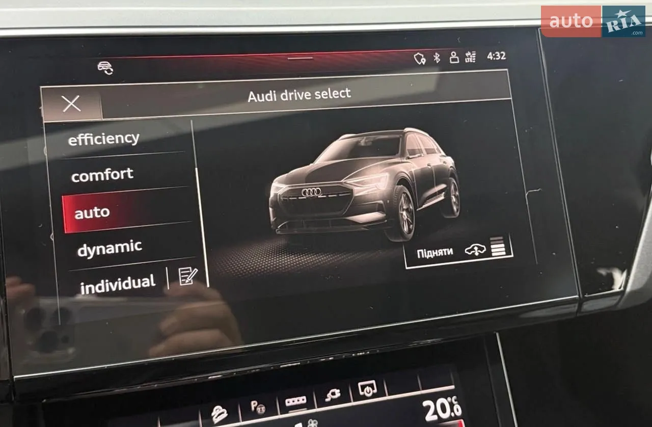 2020 Audi e-tron - мініатюра 26