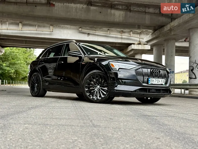 Audi e-tron 2019