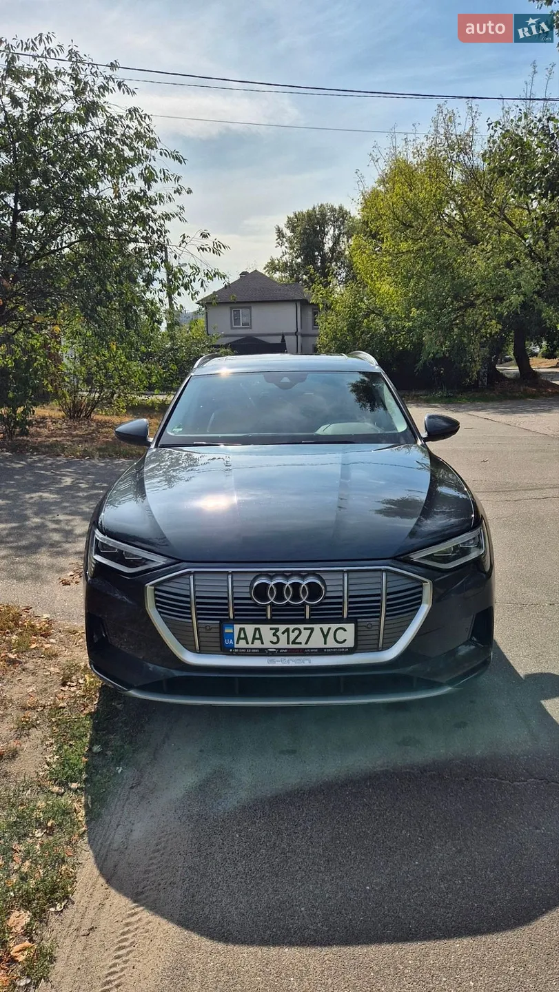 2019 Audi e-tron - фото 1