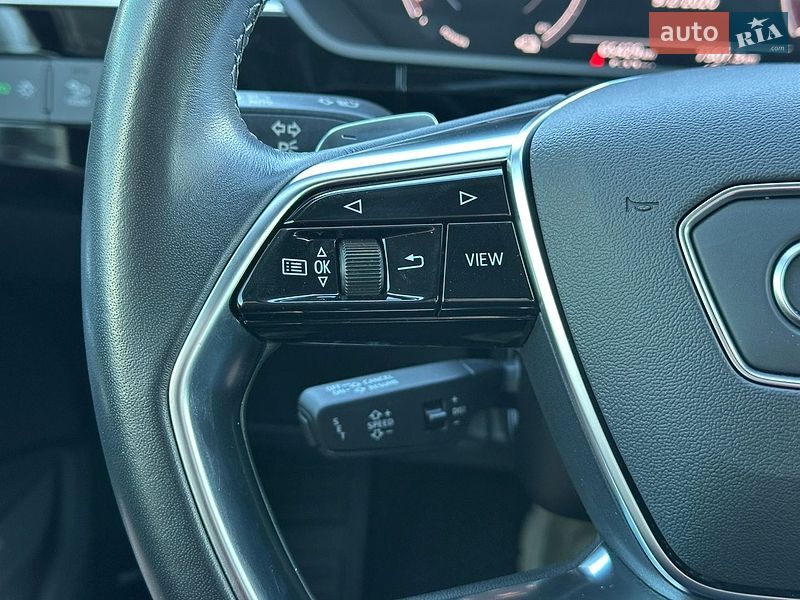 Внедорожник / Кроссовер Audi e-tron 2021 в Киеве