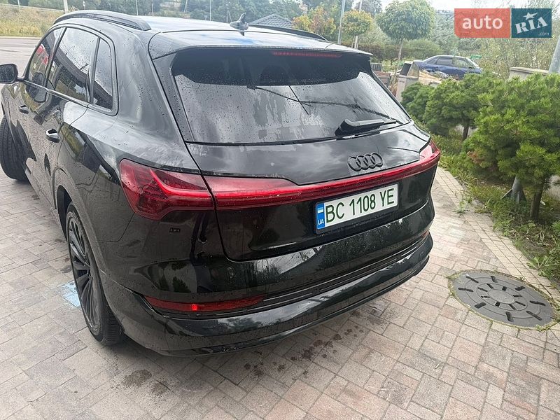 Внедорожник / Кроссовер Audi e-tron 2019 в Львове