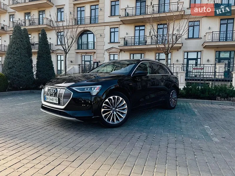 Audi e-tron