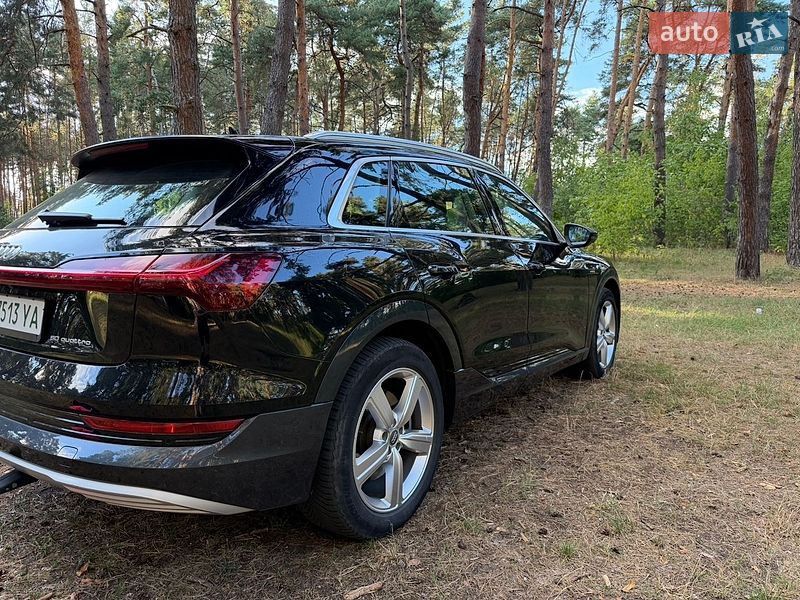 Внедорожник / Кроссовер Audi e-tron 2019 в Ровно
