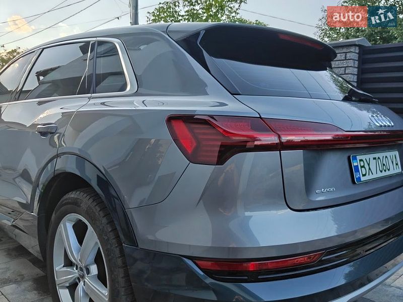 Позашляховик / Кросовер Audi e-tron 2019 в Хмельницькому