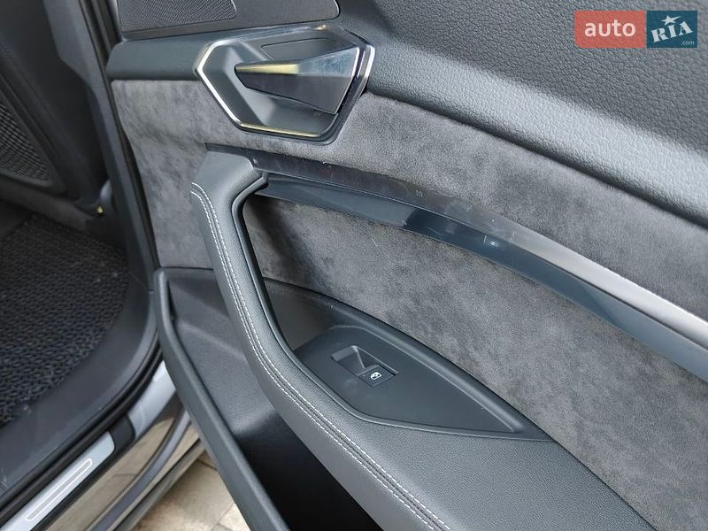 Позашляховик / Кросовер Audi e-tron 2019 в Хмельницькому