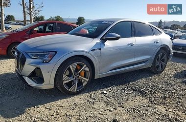 Audi e-tron 2024