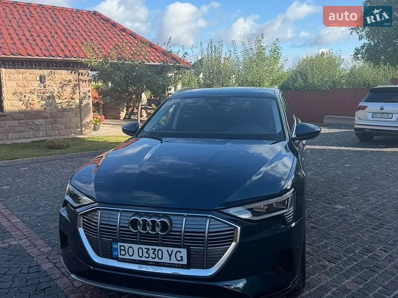 Audi e-tron