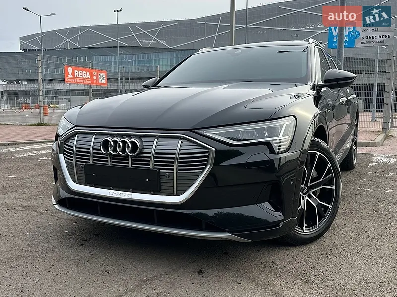 Audi e-tron 2019