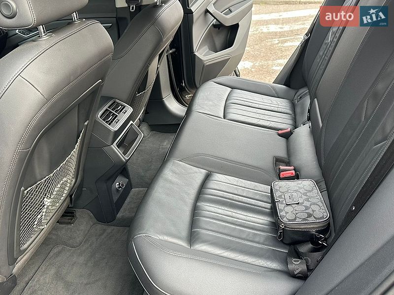 Позашляховик / Кросовер Audi e-tron 2019 в Львові фото 29 Позашляховик / Кросовер Audi e-tron 2019 в Львові