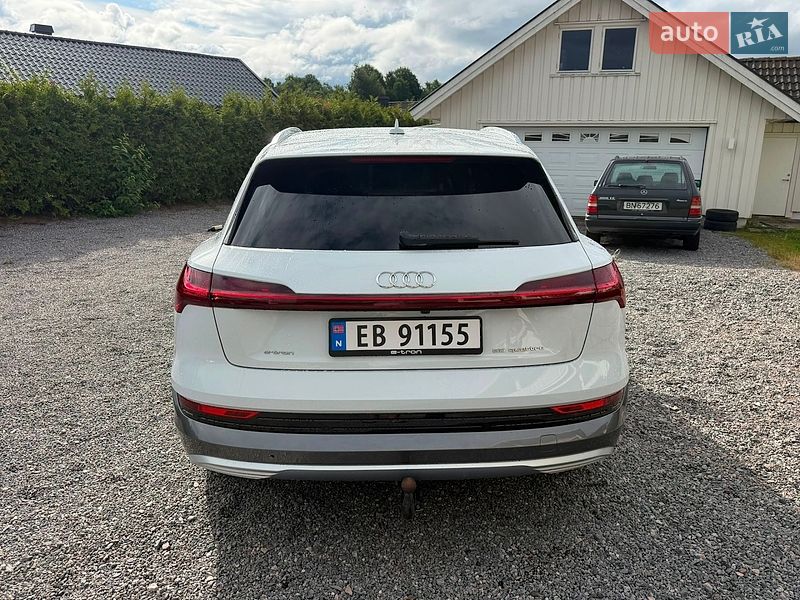 Позашляховик / Кросовер Audi e-tron 2018 в Луцьку