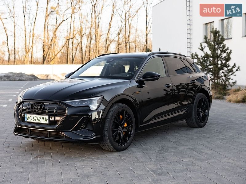 Позашляховик / Кросовер Audi e-tron 2022 в Луцьку