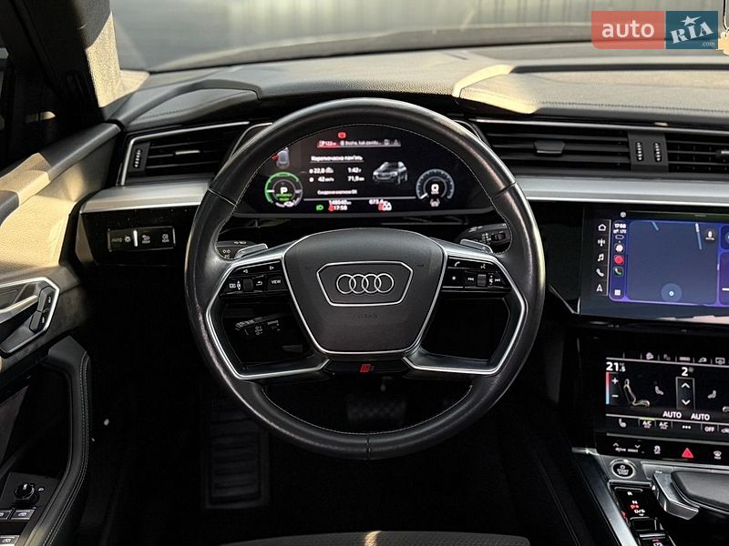 Внедорожник / Кроссовер Audi e-tron 2021 в Дубно